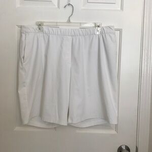 Nike Women's Stretch Flex Victory Golf 10" Inseam Shorts White Plus Size XXL